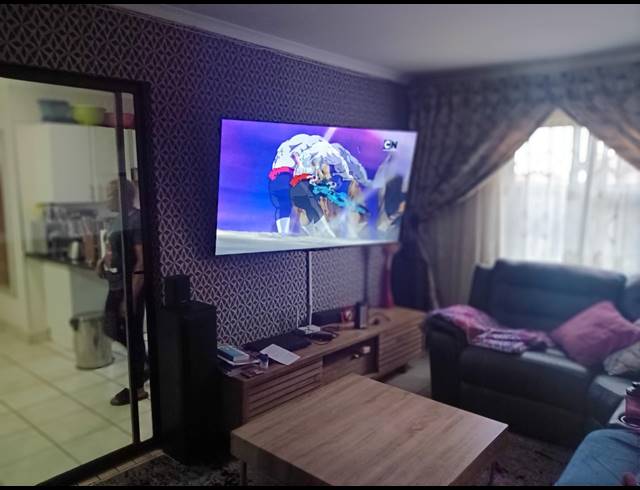 3 BEDROOM HOUSE FOR SALE IN WINDMILL PARK